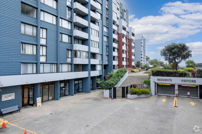 Entrance - Gateview at Albany Hill Condos