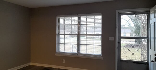 Photo - 7273-7275 Valley Ln Unit 7275