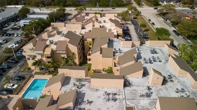 Photo - 10500 SW 108th Ave Unit B414