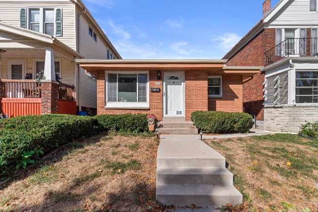 Photo - 3668 E Carpenter Ave