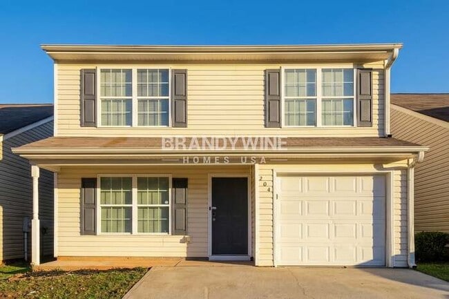 Building Photo - 204 Lossie Ln