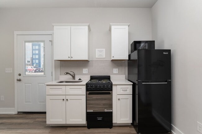Photo - Studio Walking Distance to Campus