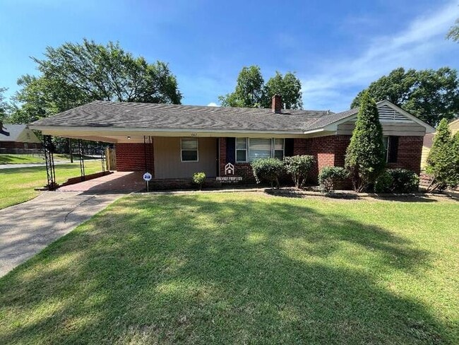 Building Photo - 1367 Bonnie Dr Rental
