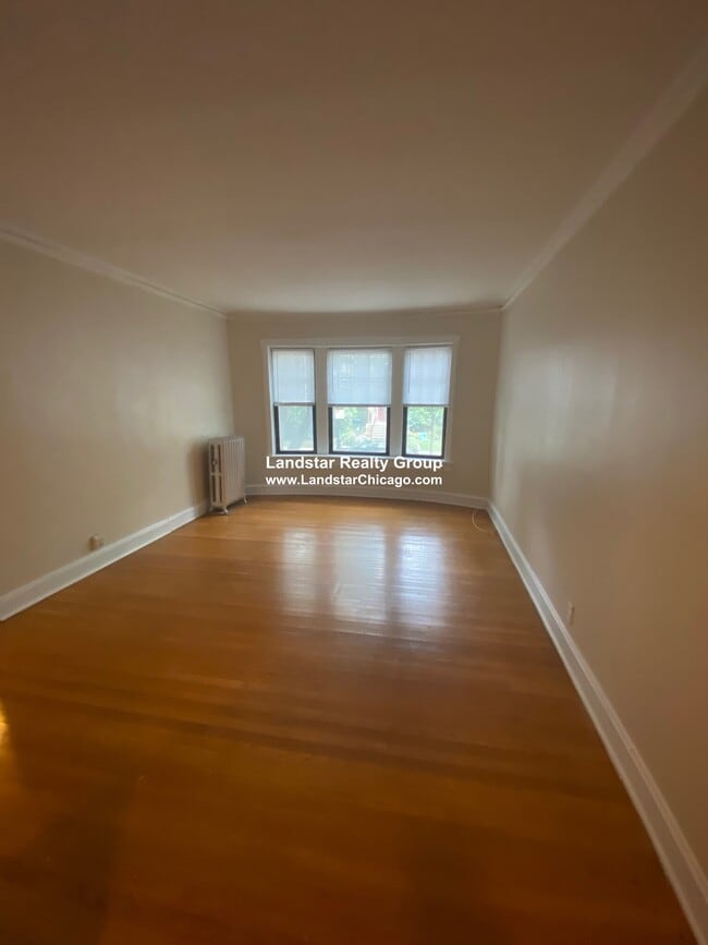 Building Photo - 806 Washington St Unit 1