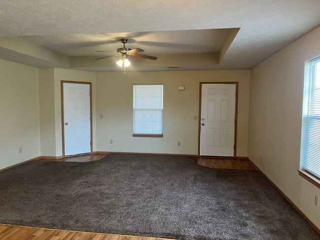 Photo - 1188/1192 N Northwood Ave. Unidad 1192