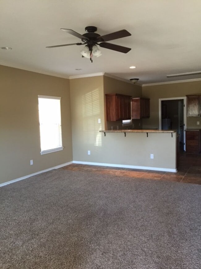 Photo - 436 Tower Rd