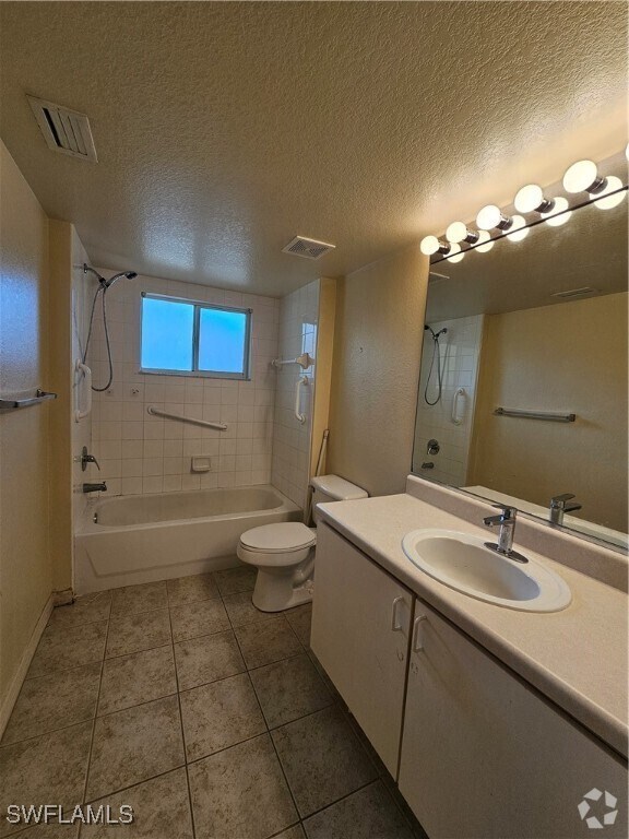 Building Photo - 8274 Key Royal Cir Unit 1011 Rental