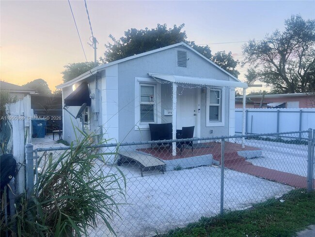 Photo - 5714 NW 21st Ave