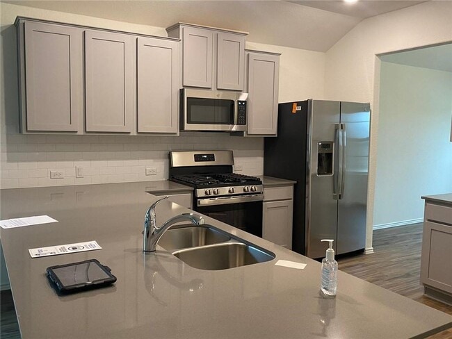 Photo - 6417 Turin Ln