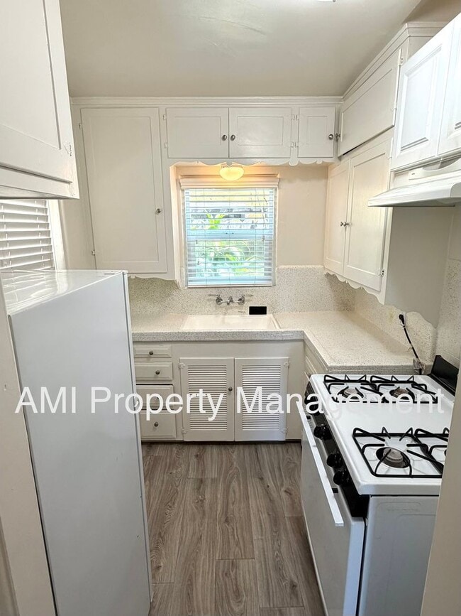 Photo - Studio Cottage in a Great Area!  Move In Special $1000 Off 1st Month's Rent! Unit 4177