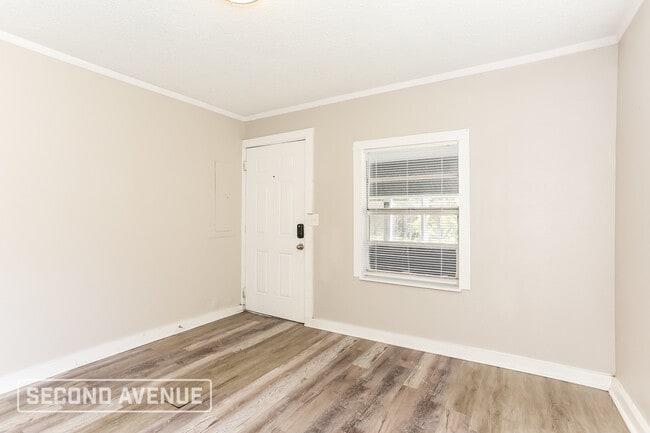 Photo - 2011 W 15th St