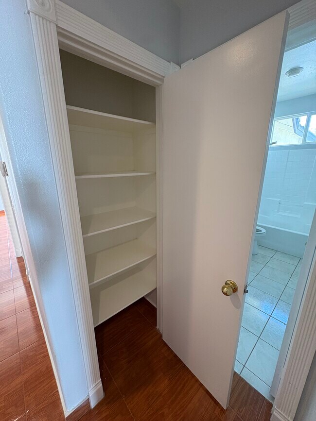 Photo - 1312 Holguin St