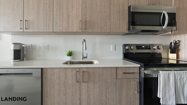 Photo - 1025 E 25th St Unit 611