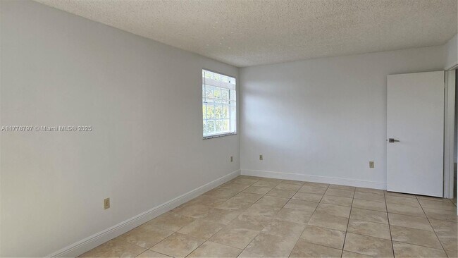 Photo - 9731 Fontainebleau Blvd Condo Unit F304