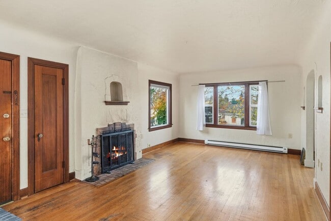 Photo - Baran (2018 11th St.) Unit A