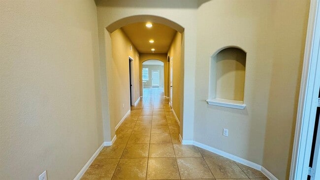 Photo - 2625 Etta May Ln