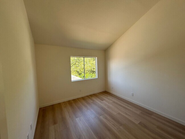 Photo - NEWLY REMODELED 3 BEDROOM 3 BATH