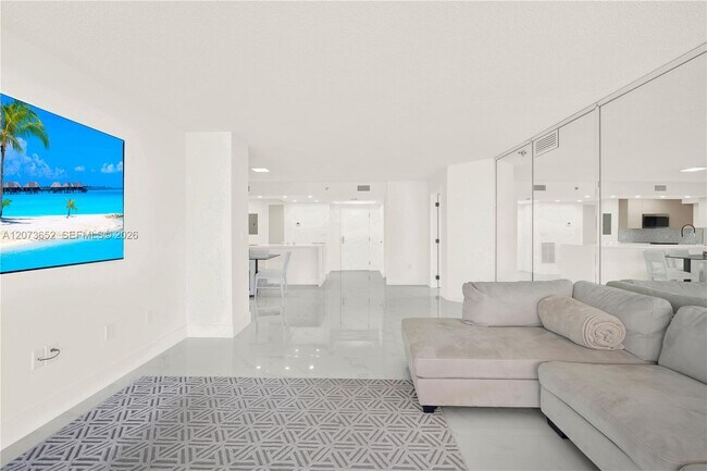 Photo - 5757 Collins Ave Unit 507
