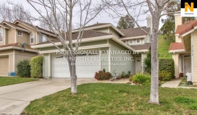 Building Photo - Las Palmas Home For Rent