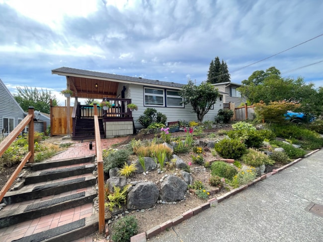 Photo - 9735 Wallingford Ave N Unidad ADU