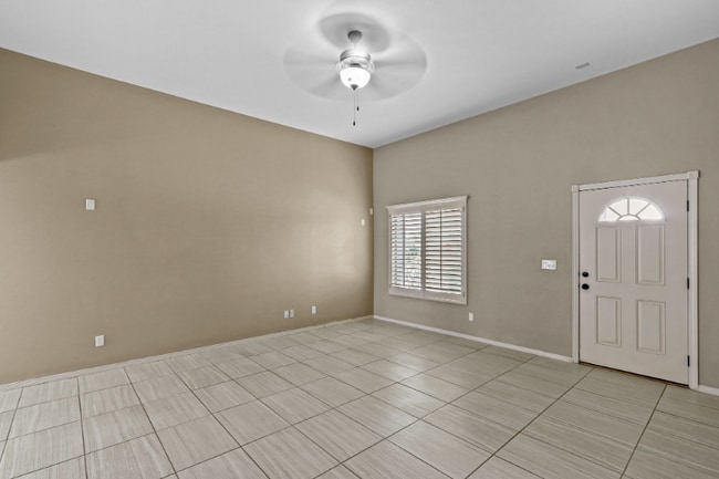 Photo - 13195 Freshford