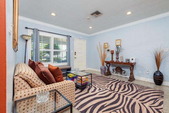 Photo - 145 SE 3rd Ave