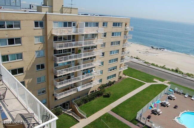Building Photo - 385 Ocean Blvd Unit 6H