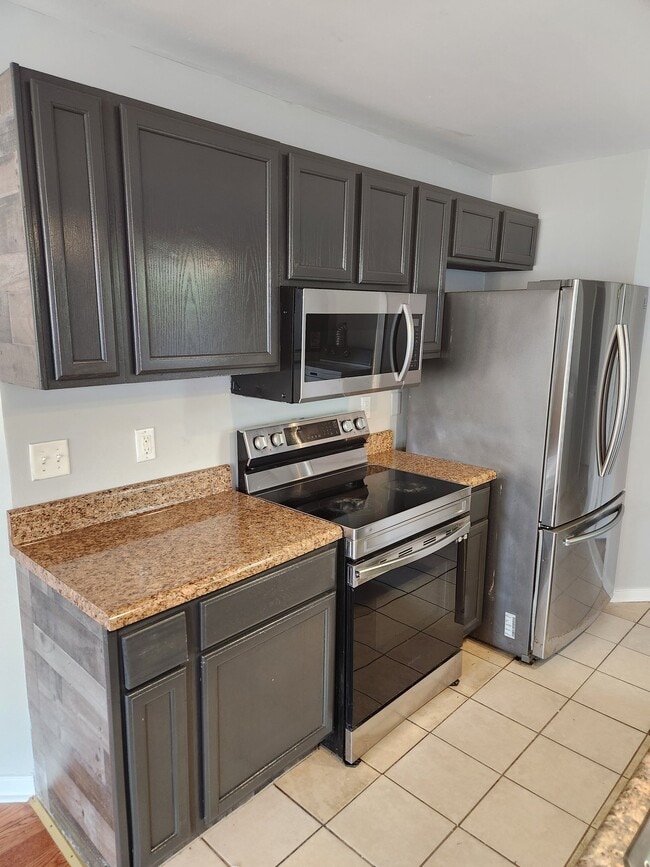 Photo - 1808 Edwards Ave
