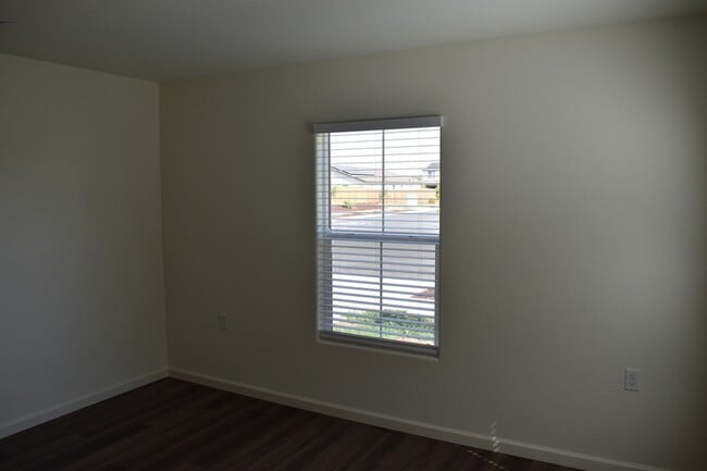 Photo - 4049 Cinnabar Ave