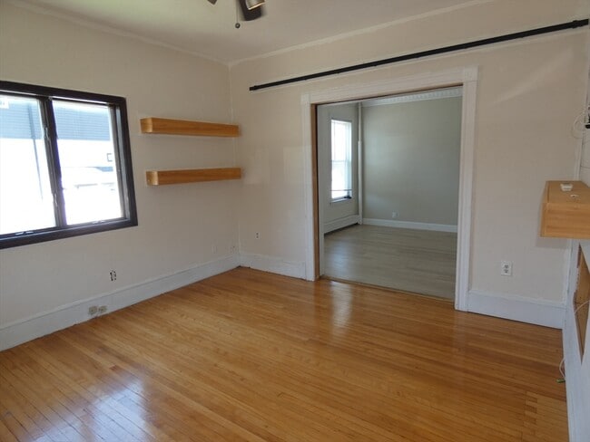 Photo - 63 Emerald St Unit 1