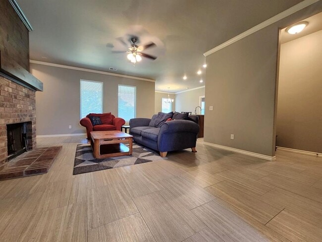 2308 Paraiso Way