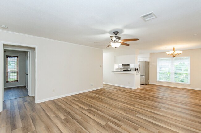Photo - 1714 Magnolia St