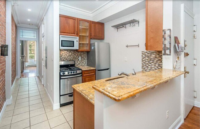 Photo - 924 Garden St Unit 2R