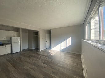 Photo - Sorrento Manor