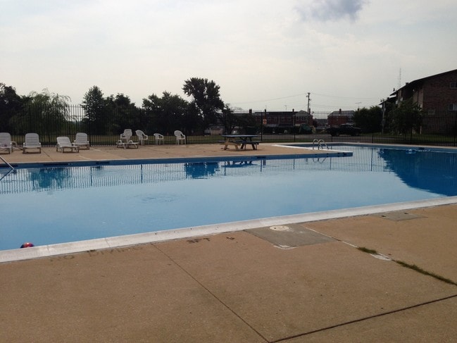 Photo - Holabird East Apartments