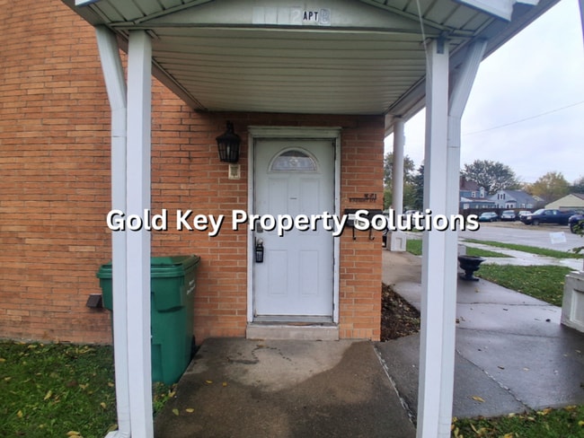 Photo - 1902 Rosemont Ave Unit 1902 Rosemont Ave  B