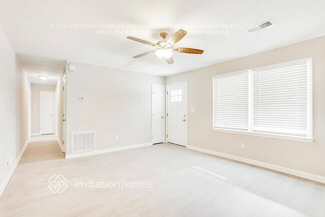 Photo - 38 Watson Glen Dr