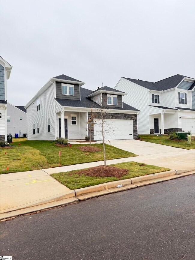 Photo - 139 Gervais Cir