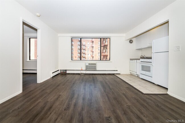 Photo - 7 Lake St Unit 5-O