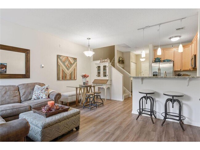 Photo - 680 N 2nd St Unit 114