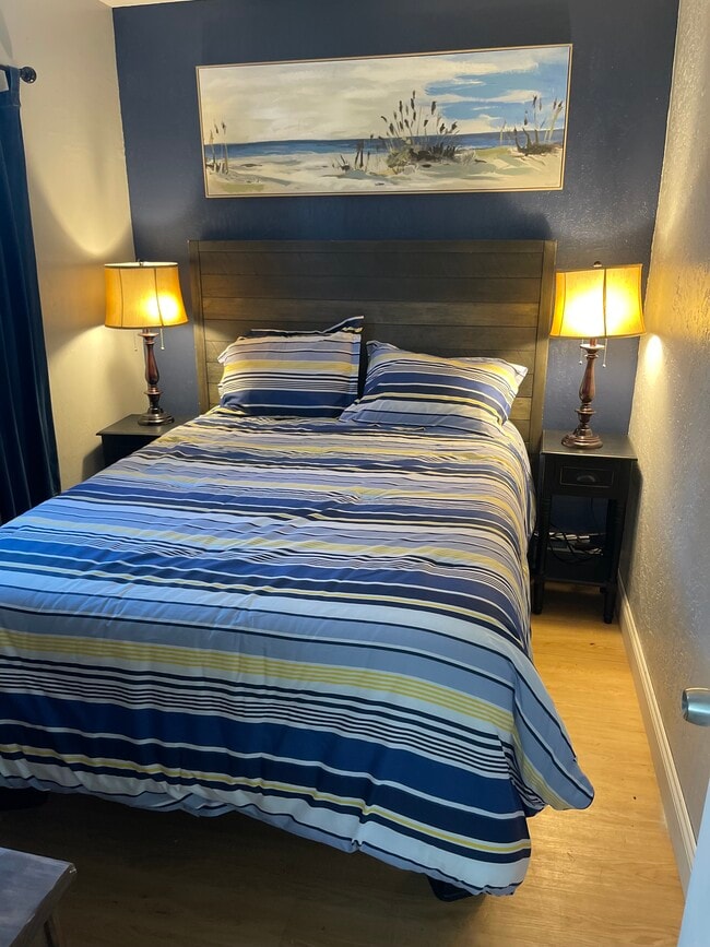 Photo - 1905 Kensington Rd Unidad Lower