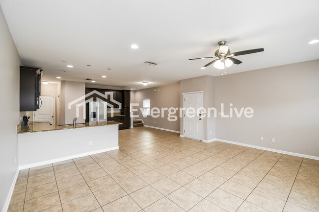Photo - 3650A Creswick Cir