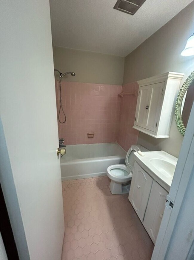 Photo - 306 Lanier Rd