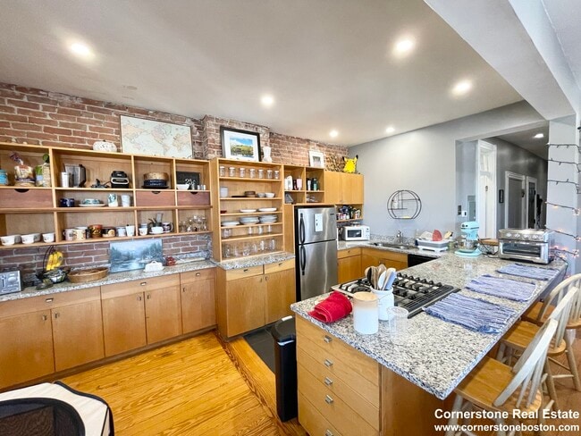 Photo - 18 Sunset St Unit 3