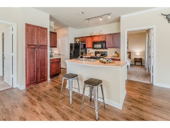 Hunter's Cove Apartments