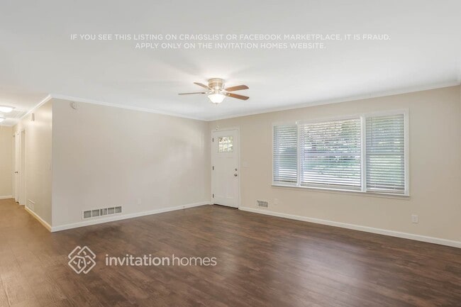 Photo - 455 Lemon St NE