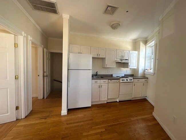 Photo - 5 Bishop Allen Dr Unit 3