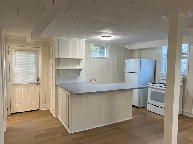 Photo - 513 Midvale St Unit Basement Studio