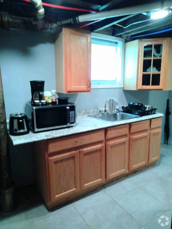 Building Photo - 16511 Snowden St Rental
