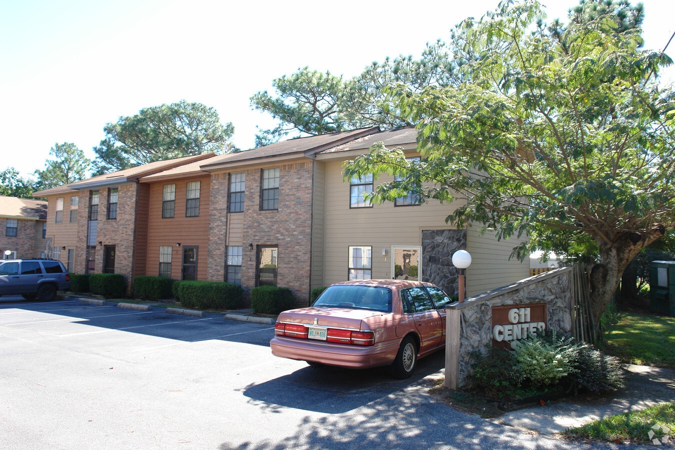 Brownsville Station - Brownsville Station Apartments